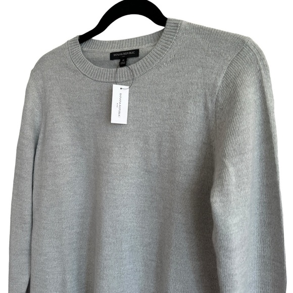 NWT Banana Republic Lofty Sweater, Gray, Size M - Picture 3 of 7